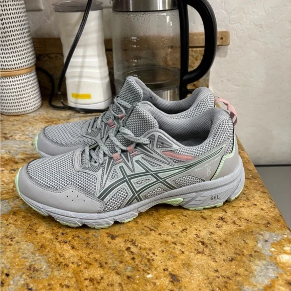 ASICS Gel Venture 8 size 10 - Picture 3 of 9